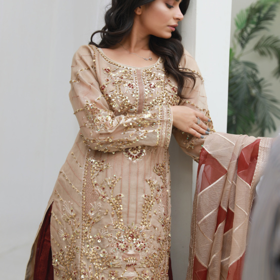 What’s Hot In Stores This Week – Latest Party Wear Trends You Need to Know