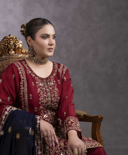 Tehzeeb luxury maroon embroidered Pakistani dress with navy dupatta by Hurr e Noor