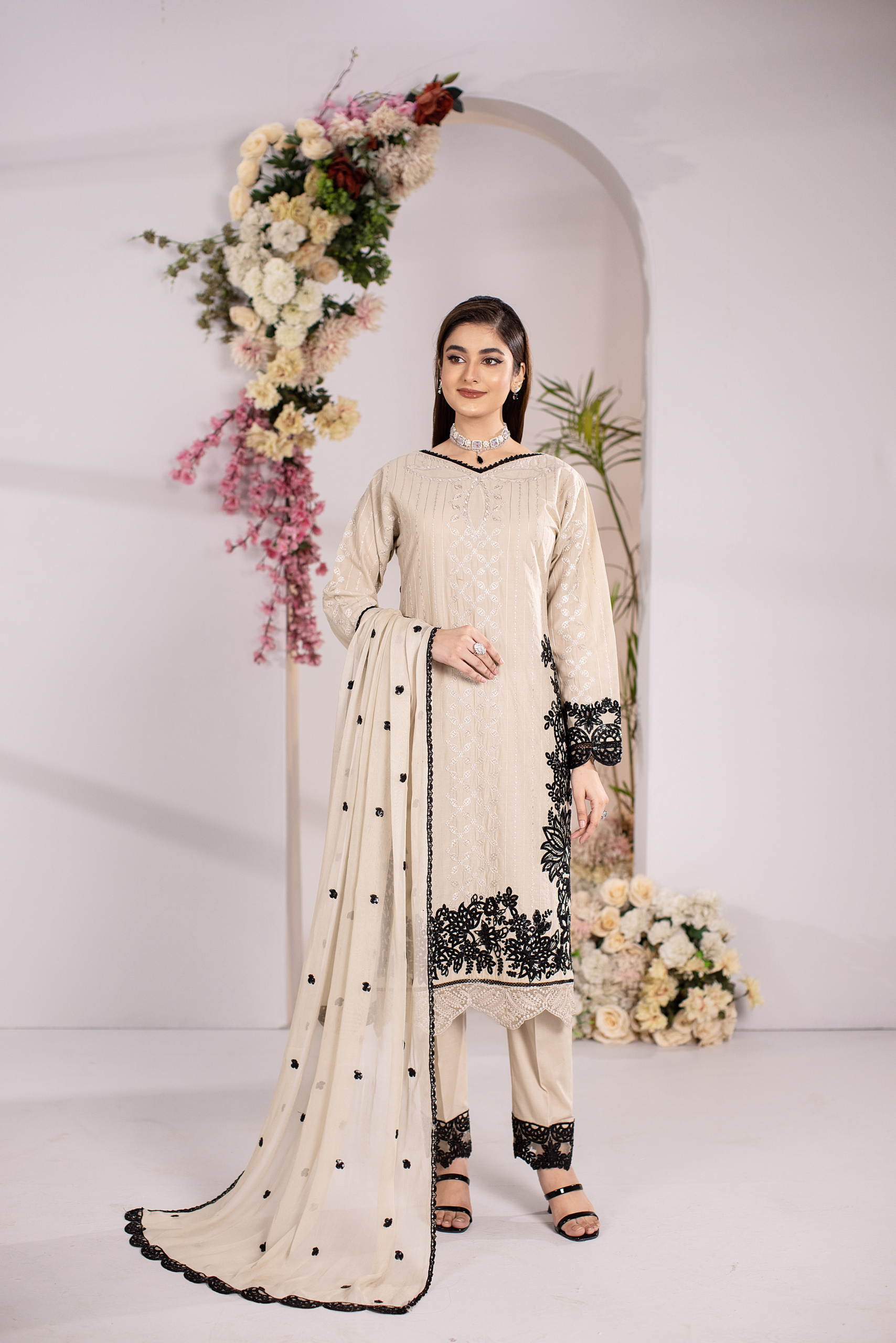 Noir Lace Grace | Premium Cotton 3-Piece Casual Suit - Image 2